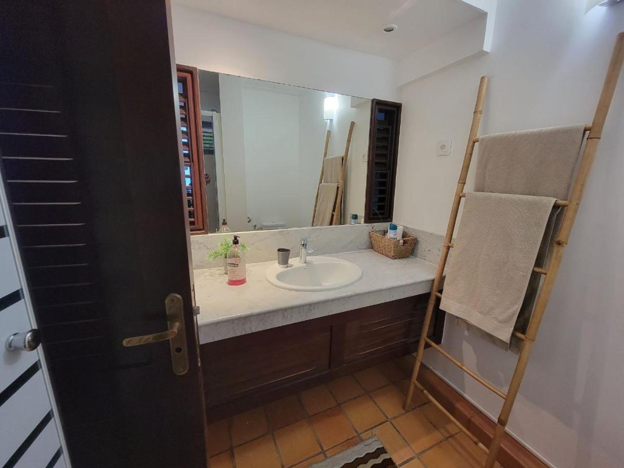 Studio Climatise Dans Residence Avec Piscine, A Proximite De La Mer La Trinité Dış mekan fotoğraf